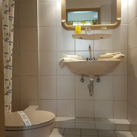 Kansakar 2* Kaiserslautern