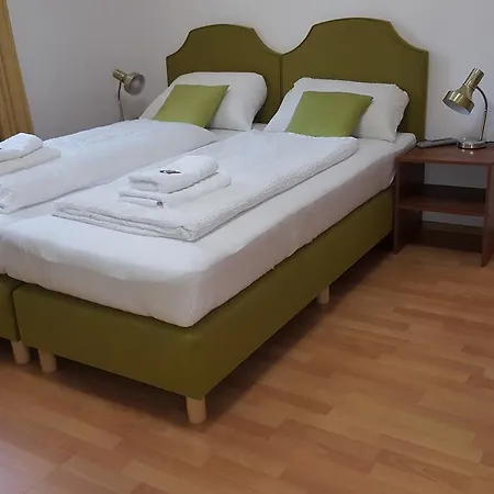 Kansakar Hotel 2*
